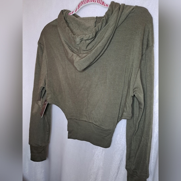 JOGGER SET - Picture 5 of 7